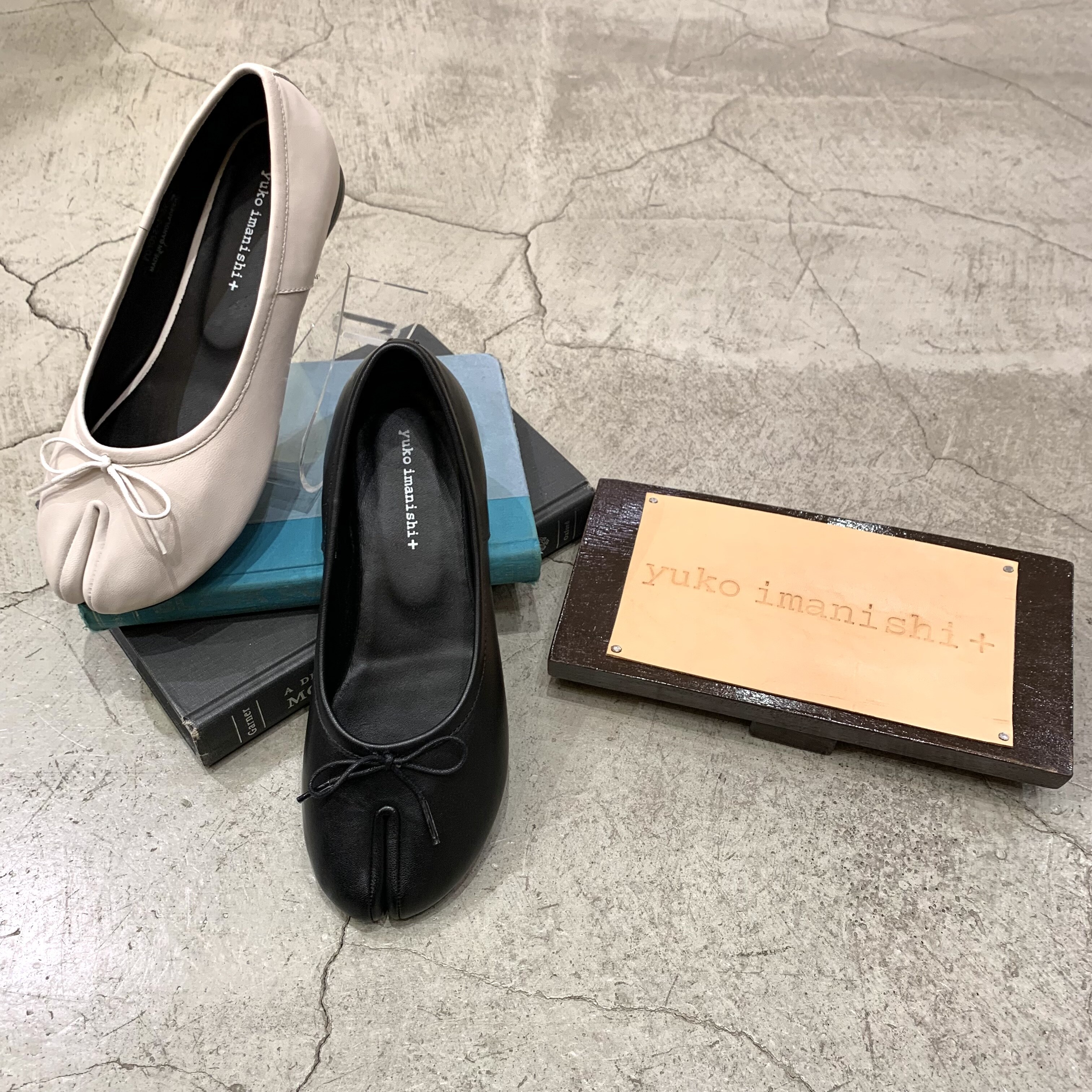 美品】yuko imanishi+ HACHI 足袋パンプス ブラック