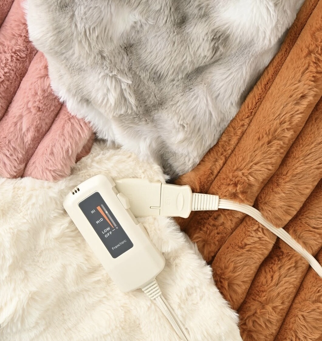 おしゃれな新デザイン✨ヒーター付きブランケット❤️ | フランフラン