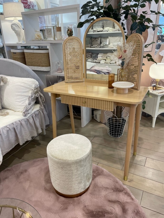 温もり感のあるナチュラルテイストなドレッサー💄✨ | フランフラン