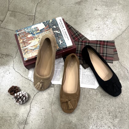 万能なスエードフラットシューズ【WASH】