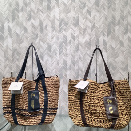 夏のバッグ続々と入荷！