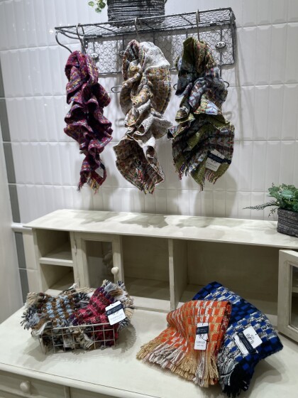 【ギフトにもオススメ】インポート小物、続々入荷中🧣🧤✨