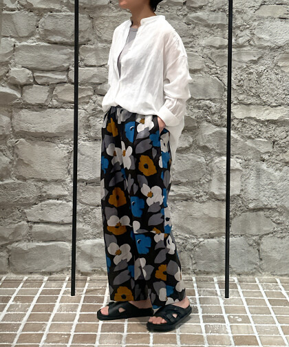 LIBERTYプリントバレルパンツ