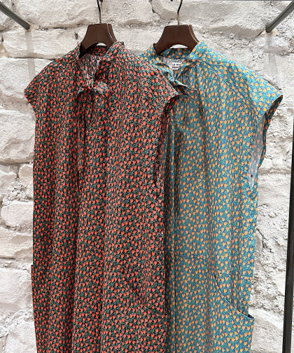 LIBERTYプリントボウタイワンピース