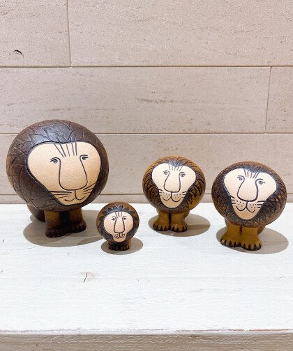 Lisa Larson POP UP①