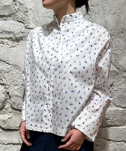 LIBERTYプリント別注スタンドシャツ♪