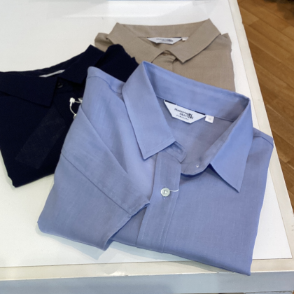 お仕事にも、カジュアルにも半袖レーヨン素材シャツ