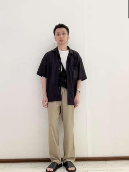 波デザインのさりげないメッシュ