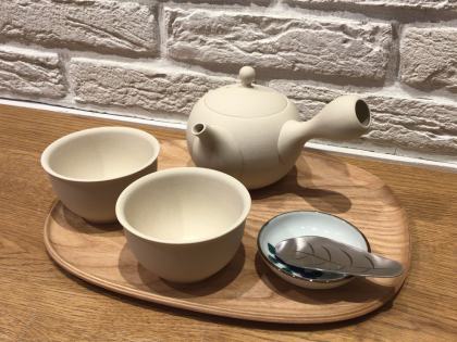 長く愛されている常滑焼　丸型急須！