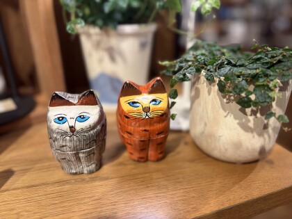 猫モチーフのパピエマシェ