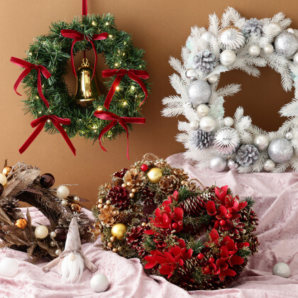 クリスマスデコレーションの定番アイテム🎅可愛いリース💗