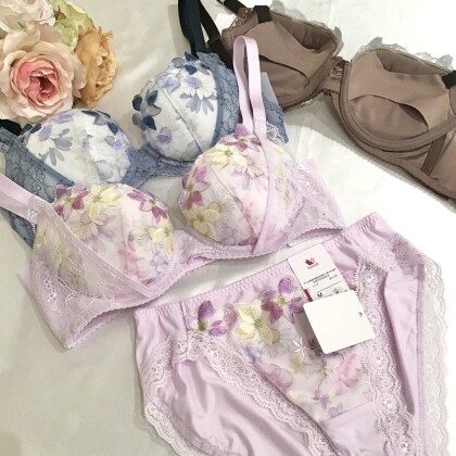 大人気❣️日中のバストを守るブラ