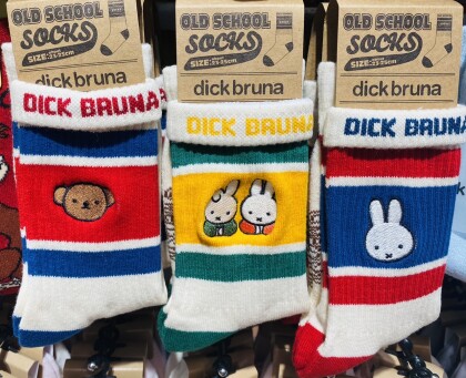 ブルーナ・x・　スクールソックス🧦