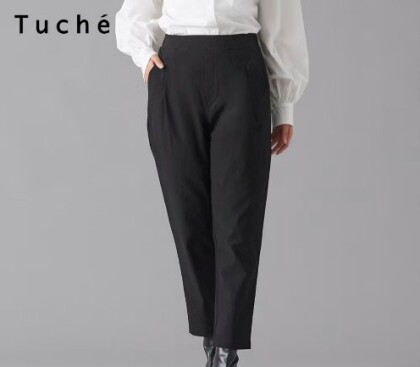 ストレッチ素材で腰回りゆったりパンツ