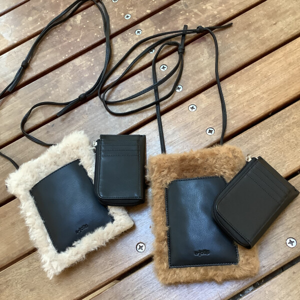 モバイルポシェット入荷しました！！