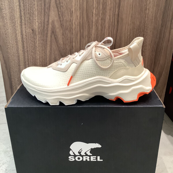 【SOREL】新作スニーカー/キネティック・ブレイクスルーシティレース
