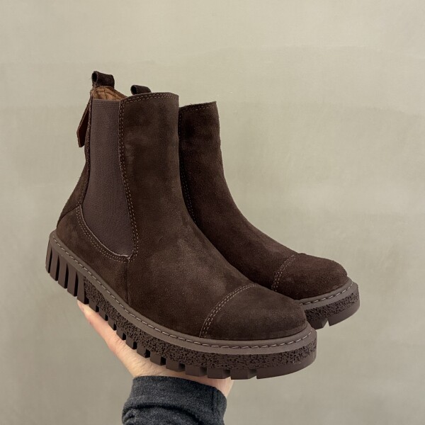 特集≪≪大注目のブラウンスエード！