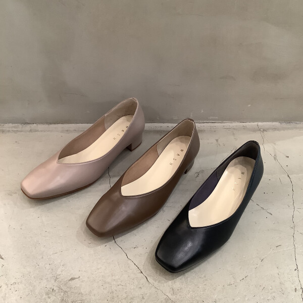 フォーマルパンプスございます！