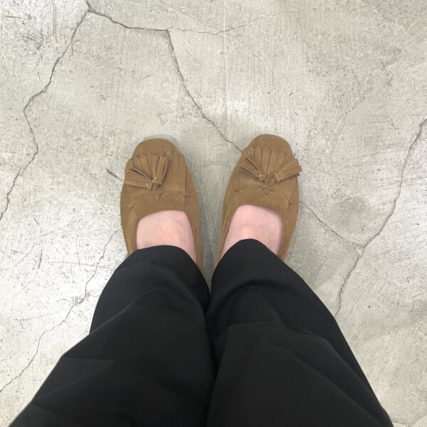 万能なスエードフラットシューズ【WASH】