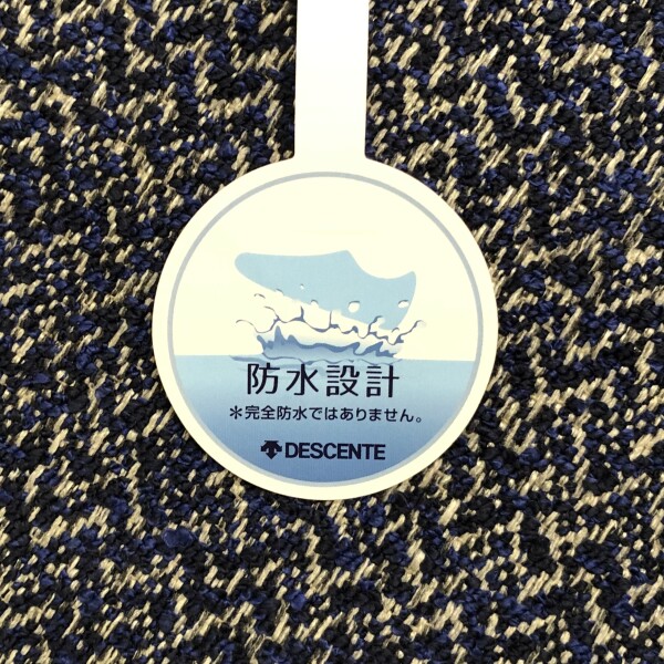 【DESCENTE】の防水スニーカー！