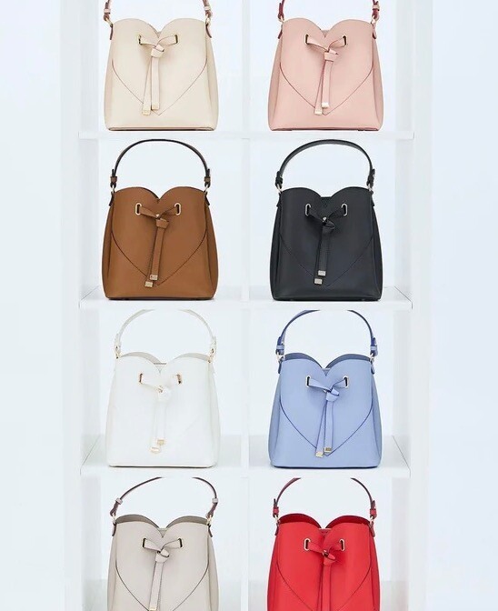 ♡人気のハートカットバック新色入荷予定♡
