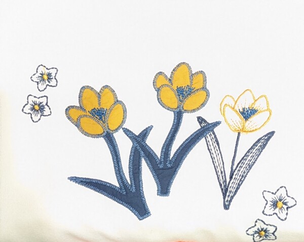 春の訪れを告げる「クロッカス」シリーズが登場。 ​冬から春へ。凛と咲くクロッカスを身に纏って。