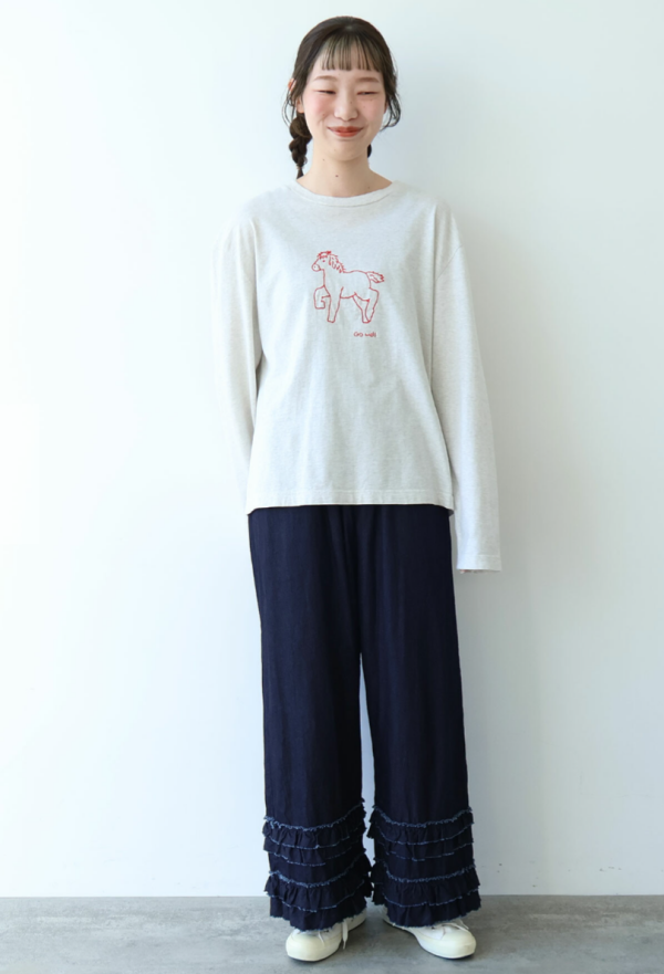**『Go well"上手くいく』**をお守りに!  毎日に寄り添うポニー刺繍のロンT