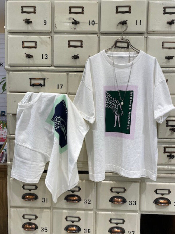 ジラフプリント　クルーネックTEE