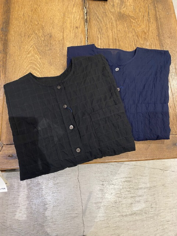【新作入荷】シャーリングローン　クルーネックブラウス