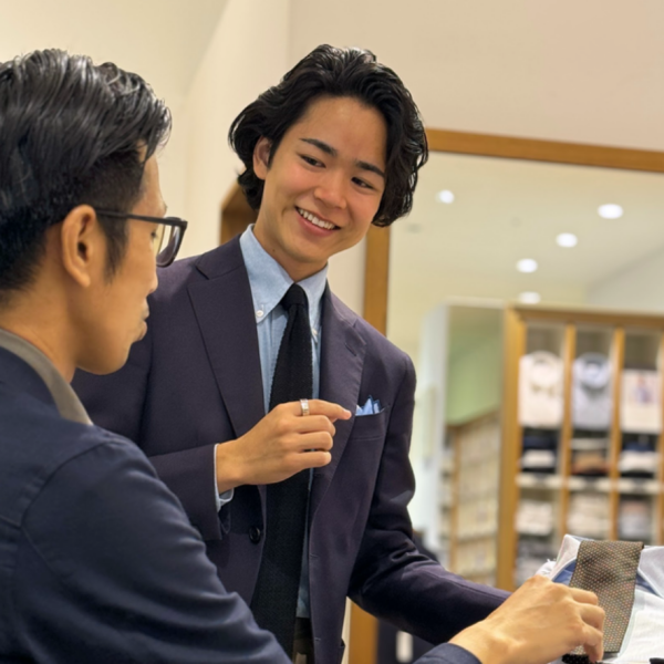 オーダーシャツでお迷いの方　接客予約承ります。