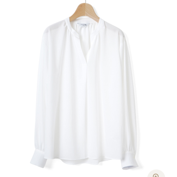 1枚できれいがかなう　エアリーブラウス