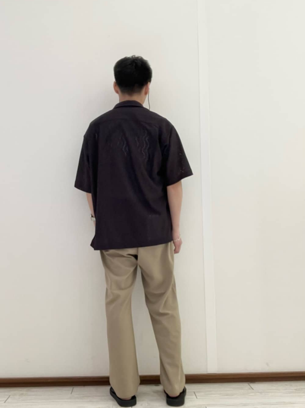 波デザインのさりげないメッシュ