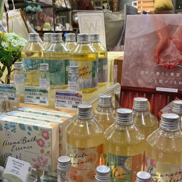 【ナチュラルアイランドのバスエッセンス】入荷しています