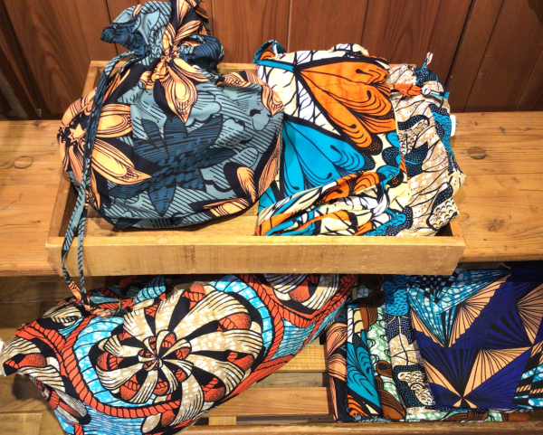 今年のパーニュバッグ入荷しました♪