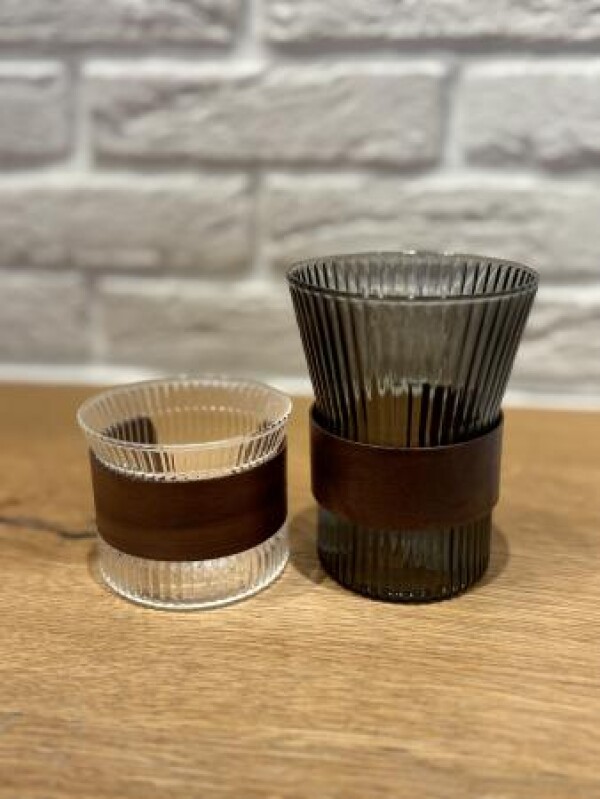 木の温もりを感じるティータイム