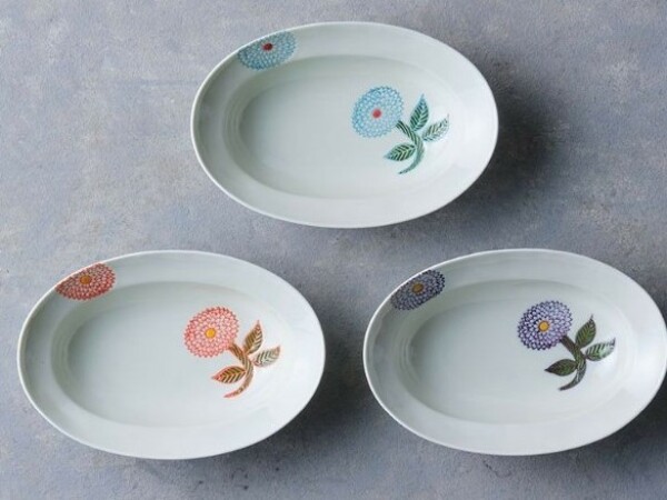 可愛らしいダリア柄の和食器★