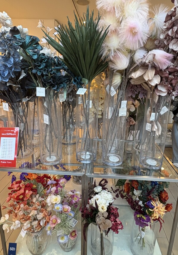 半額のスペシャルプライス商品多数！！お早めに✨