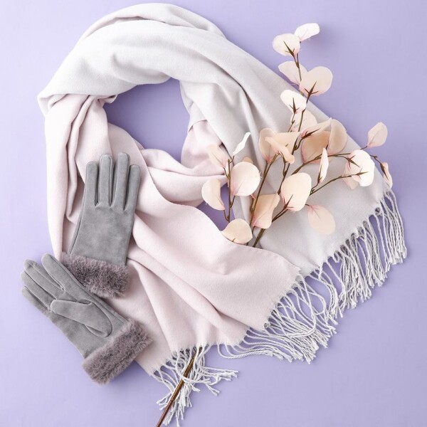 秋冬のお出かけコーデにぴったりの手袋＆マフラー🧤💗