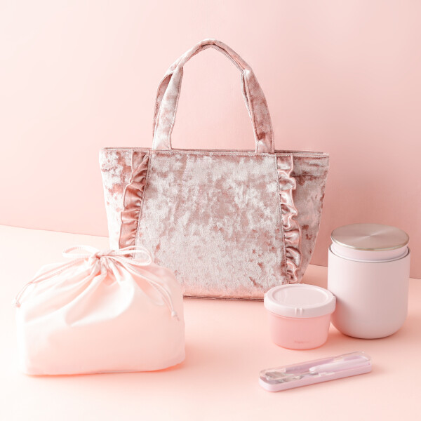 使いやすさもバツグン!サブバッグとしても使える新作のランチバッグ🍱👜