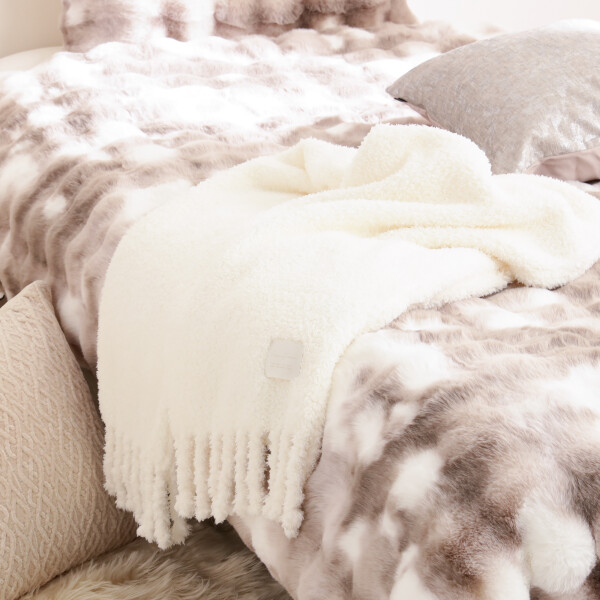 先行で一部商品３０％OFFになっております！！