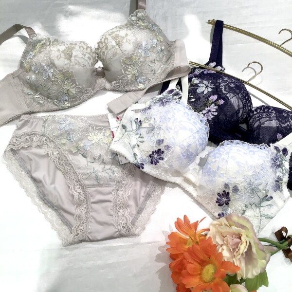 リボンブラ🎀フィット感❓すっきりシルエット❓