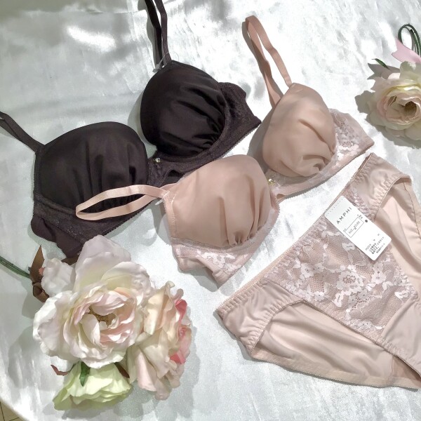 プチプラ♡  使える！！オシャレカラー入荷しました🐰💛