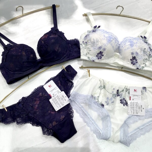 リボンブラ🎀フィット感❓すっきりシルエット❓