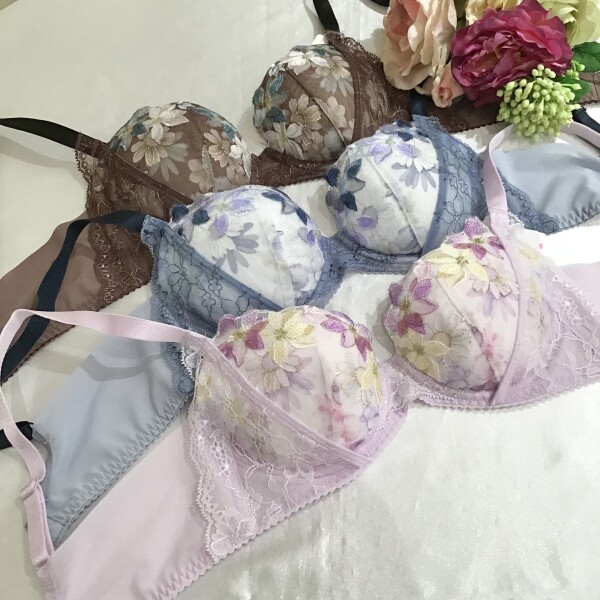 大人気❣️日中のバストを守るブラ