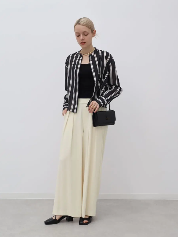 トップスや羽織りなどでロングシーズン活躍！シアーシャツ✨