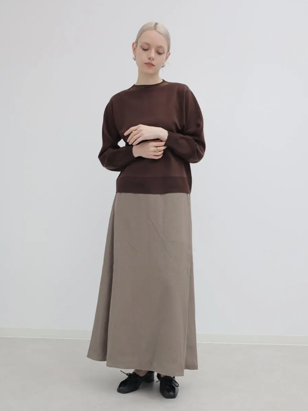 春にも人気だったニットが秋冬カラーになって再登場✨
