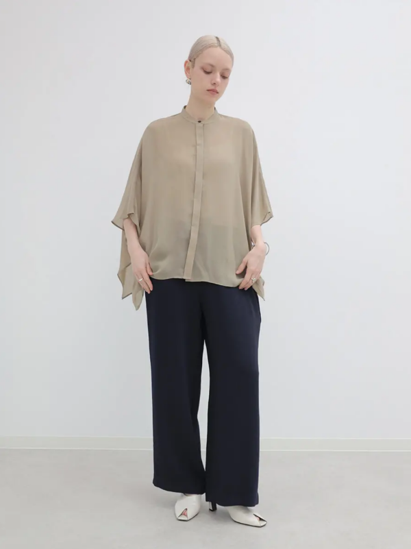 リラクシーな素材感でもキレイめに着れるジョーゼットパンツ✨