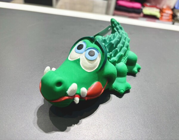 わんちゃん用のおもちゃが入荷しました！