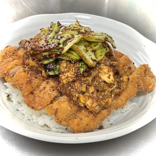 『横浜みそカツ丼』ご好評につき平日も販売いたします！