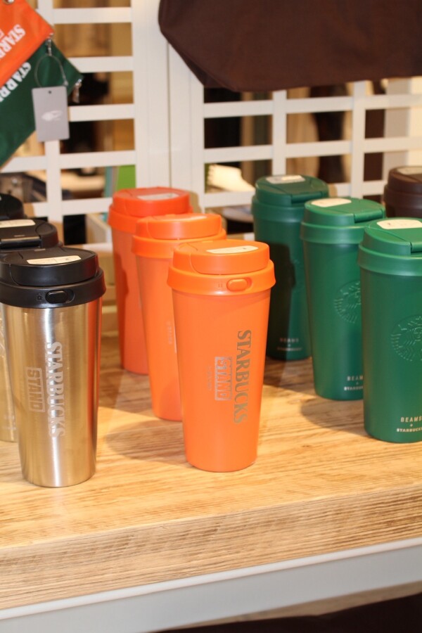 STARBUCKS STAND by BEAMS